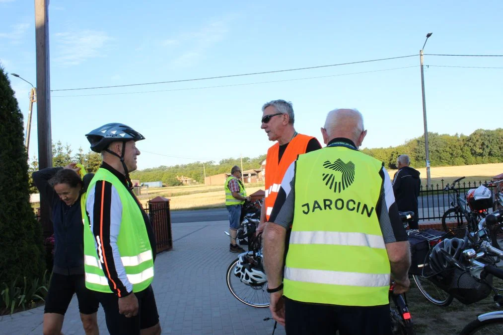 Rowerzyści z Jarocina wyruszyli w drogę na Jasną Górę