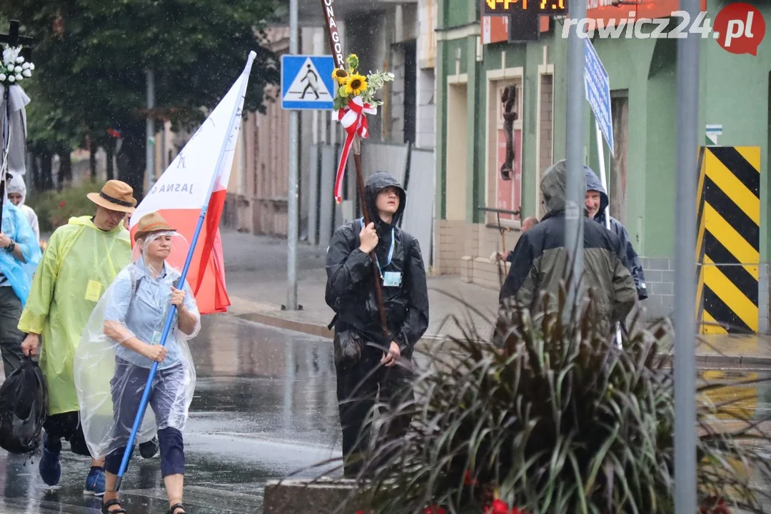 Pielgrzymi na ulicach Rawicza