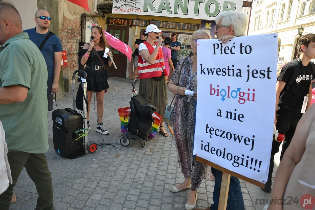 Marsz Równości i kontrmanifestacje w Rawiczu