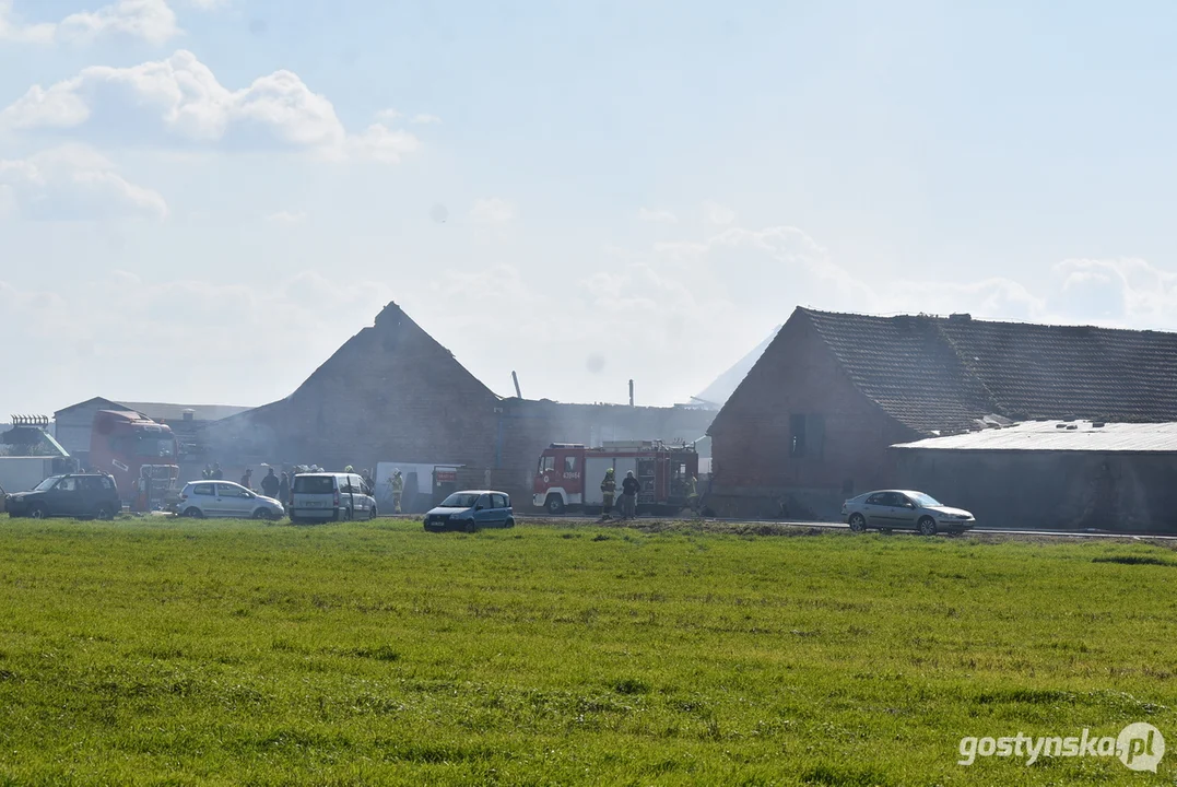 Pożar hali zakładu ślusarskiego w Czeluścinie
