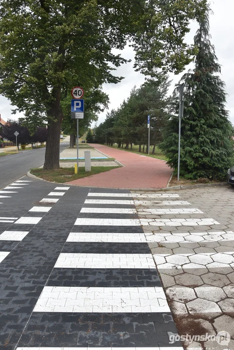 Otwarcie ulicy Drzęczewskiej w Piaskach i nowej świetlicy wiejskiej w Drzęczewie Drugim