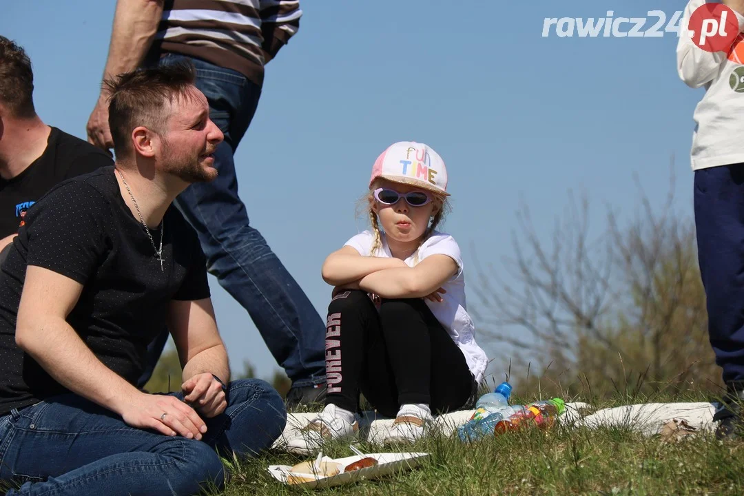 Euforia kibiców na meczu Kolejarza Rawicz.