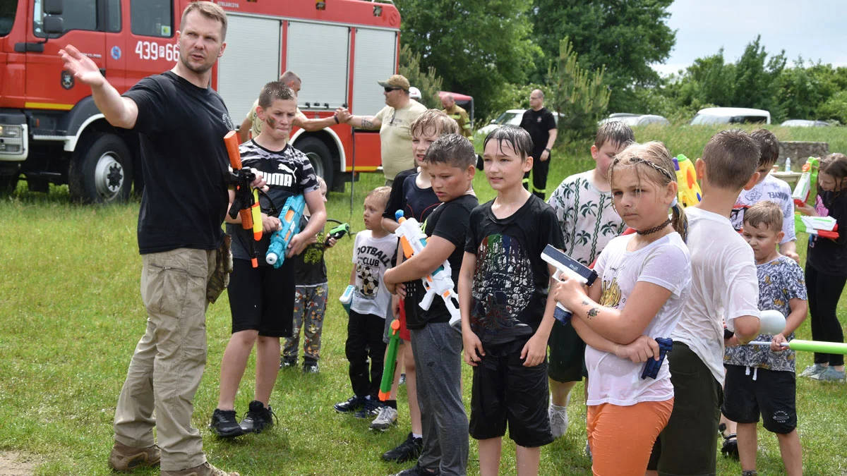 Bitwa wodna na gostyńskiej strzelnicy Gun Culture z okazji Dnia Dziecka