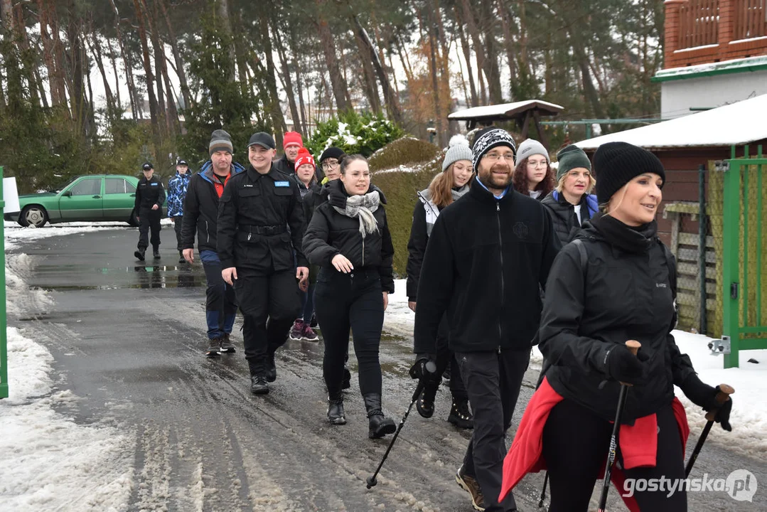 Mikołajkowy Charytatywny Marsz Nordic Walking „Idziemy dla Julki”