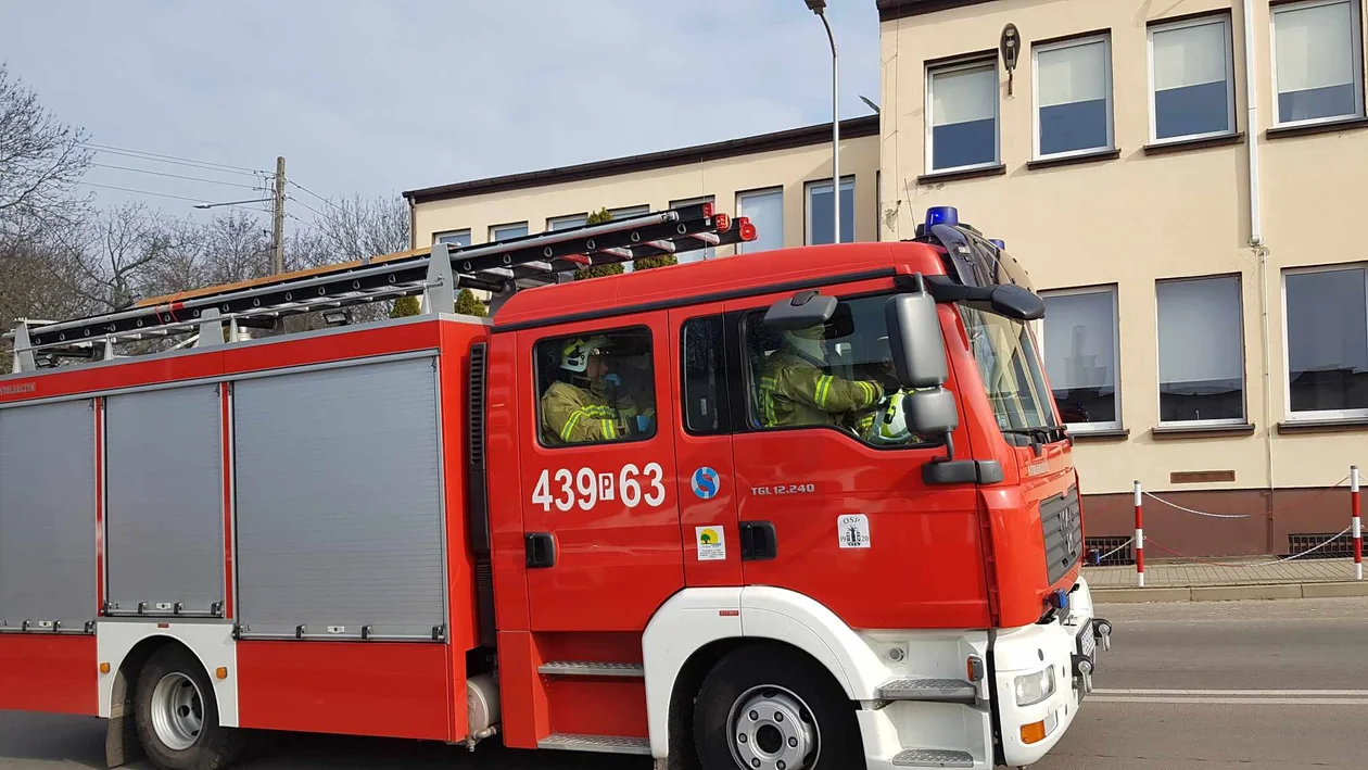 Ćwiczenia zastępów JRG oraz strażaków ochotników w zakładzie przetwórstwa spożywczego Pudliszkach