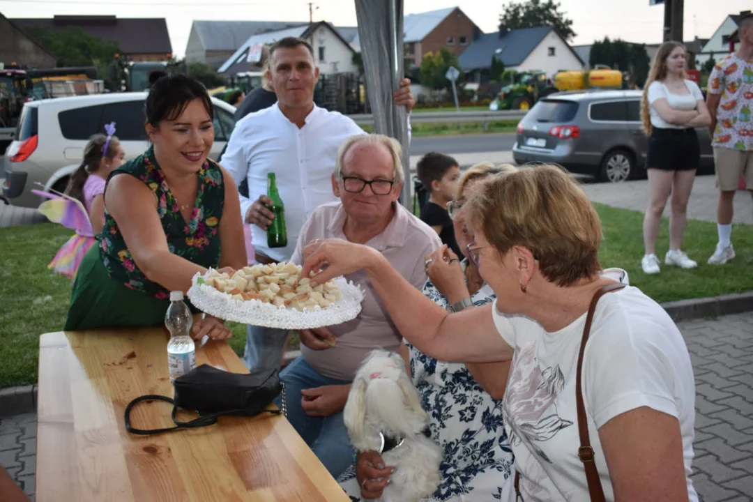 Dożynki w Kromolicach (gm. Pogorzela) na wypasie