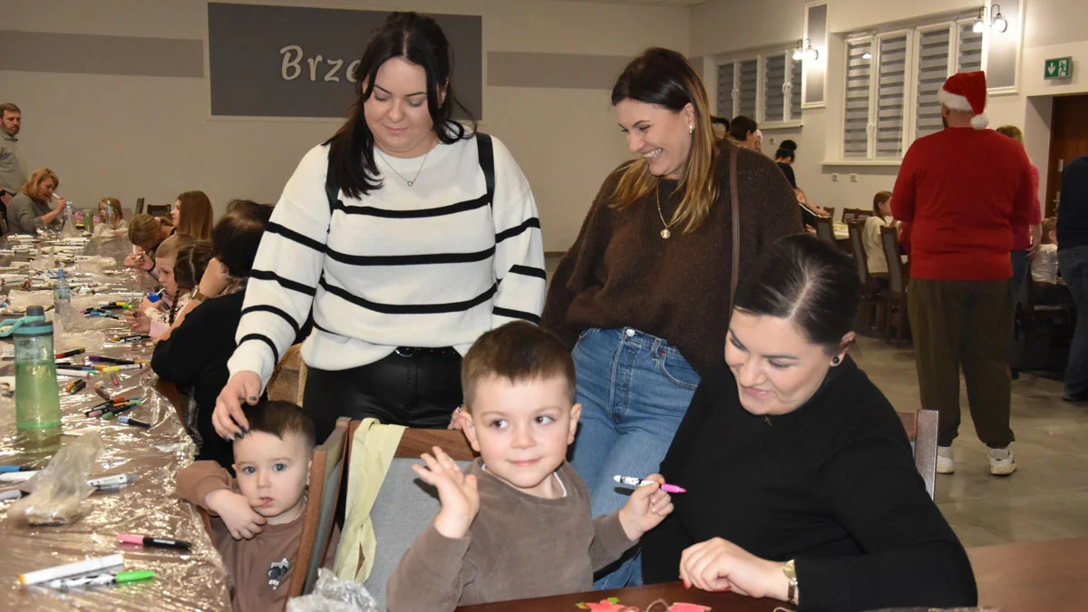 Świąteczne warsztaty plastyczne dla dzieci w Brzeziu