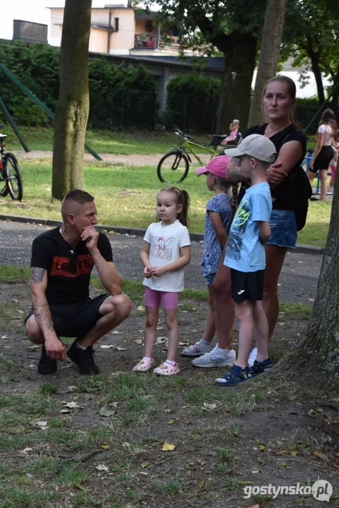 Rodzinny piknik w Pogorzeli - z alpakami i kamykami