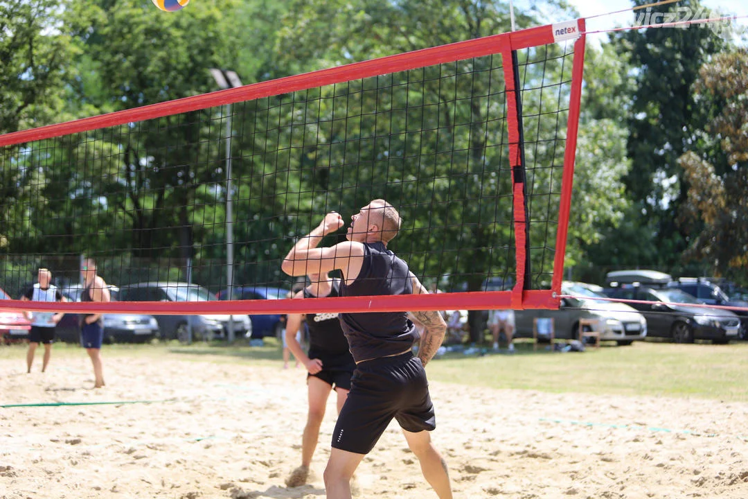 Turniej siatkówki plażowej w Jutrosinie