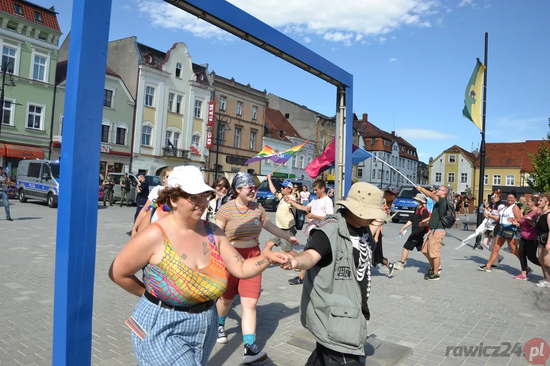 Marsz Równości i kontrmanifestacje w Rawiczu