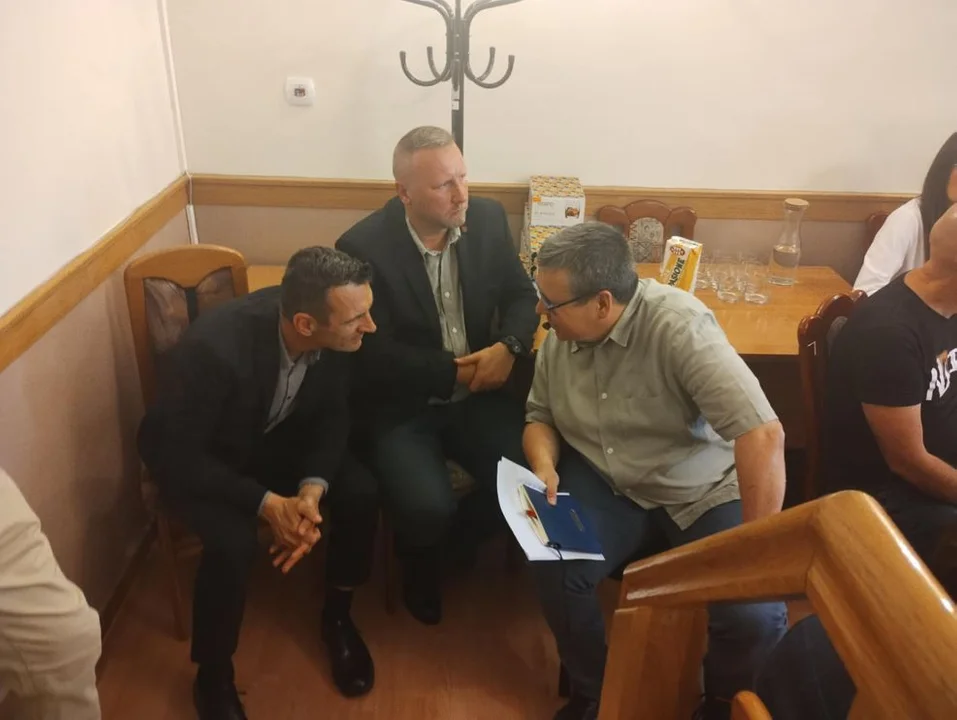 Sytuacja jarocińskiego szpitala na posiedzeniu w starostwie