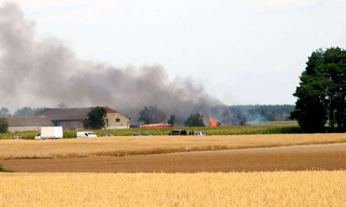 Pożar w Żernikach. Dym widać z kilkunastu kilometrów