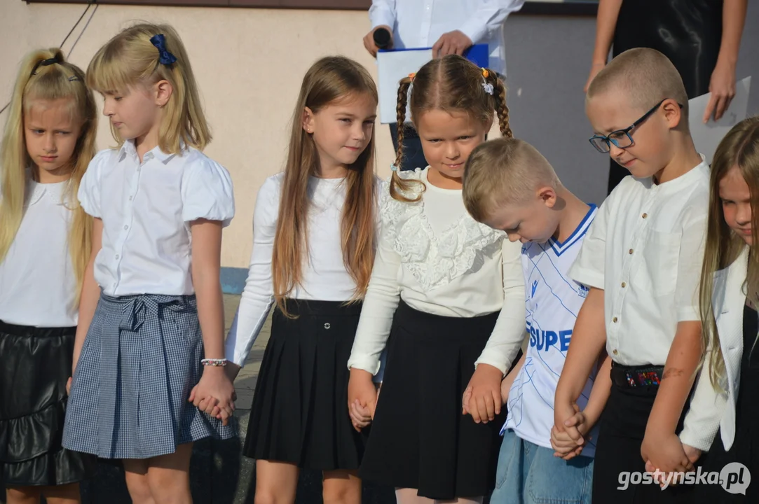 Rozpoczęcie roku szkolnego w szkole podstawowej nr 3 im. Przemysława II w Gostyniu