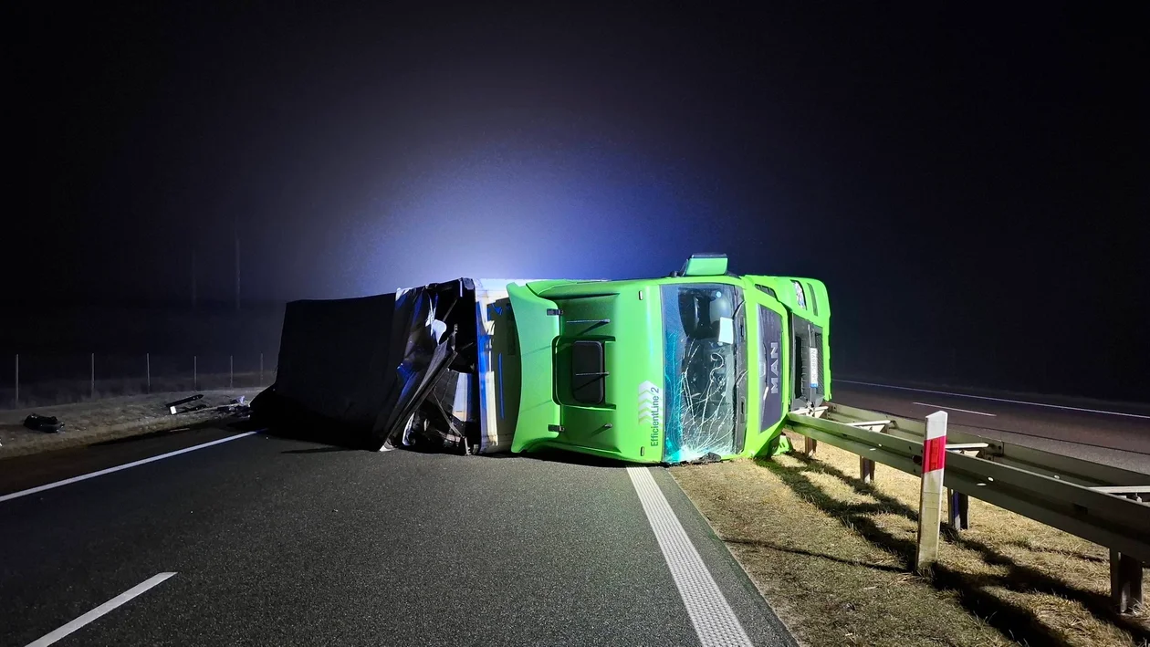 Poważny wypadek na S11 w Wielkopolsce. Jeden pas zablokowany