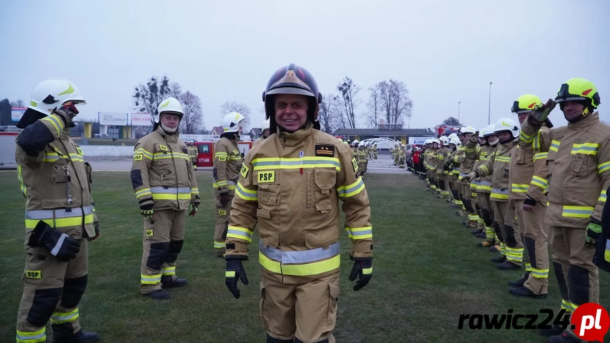 Takiego pożegnania jeszcze nie było. Brama z węży, ugaszenie pożaru i ostatni wywiad oficera prasowego [ZDJĘCIA, FILM] - Zdjęcie główne