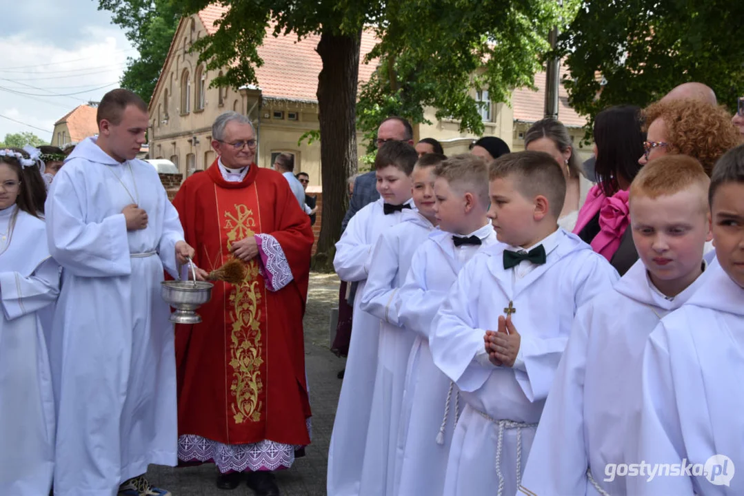 Uroczystość Pierwszej Komunii Świętej w parafii farnej w Gostyniu