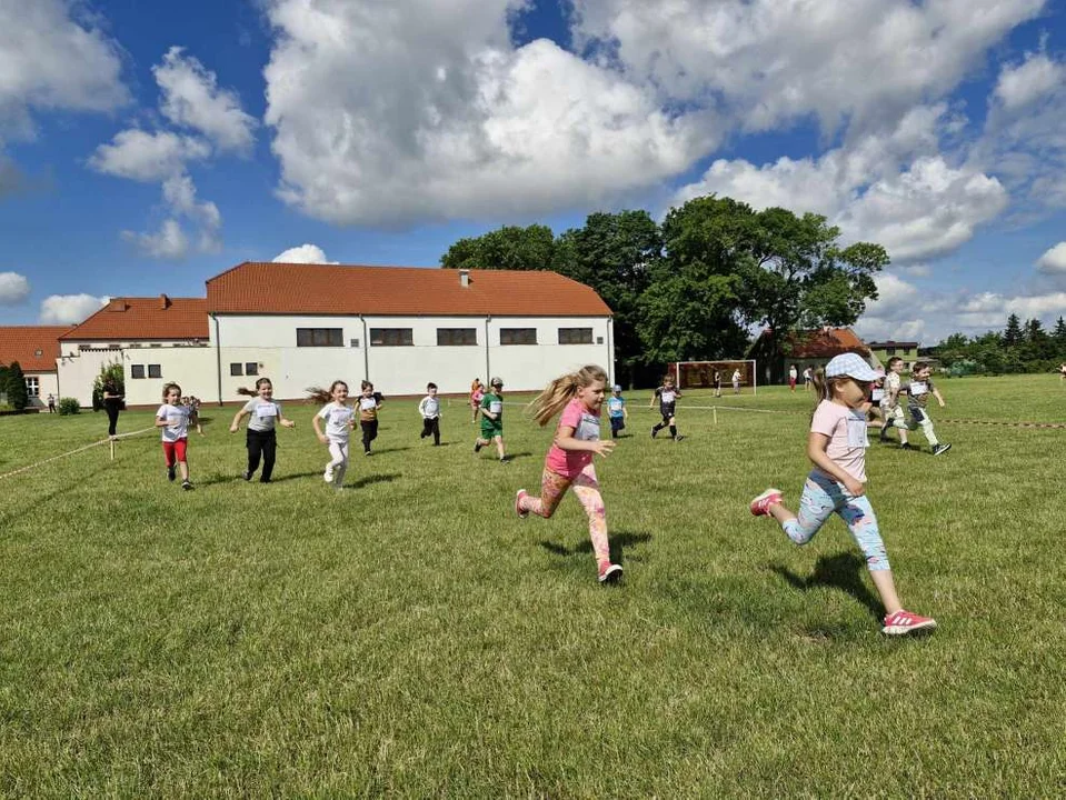 Przedszkolaki z Mieszkowa w akcji „Sprintem do maratonu”