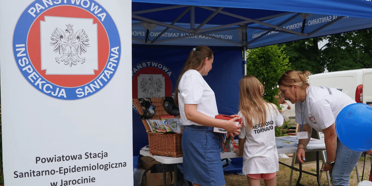 Festyn w Szkole Podstawowej nr 3 im. ks. Jana Twardowskiego w Jarocinie