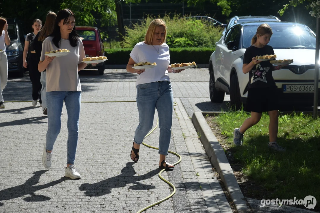 Akcja charytatywna w Domu Dziecka w Bodzewie. Piknik integracyjny z pracownikami firmy Dachbart