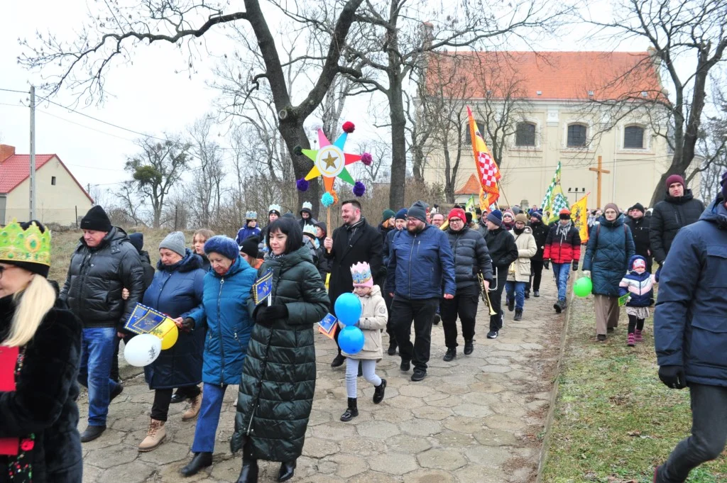 Orszak Trzech Króli w Żerkowie 2024 zdjęcia