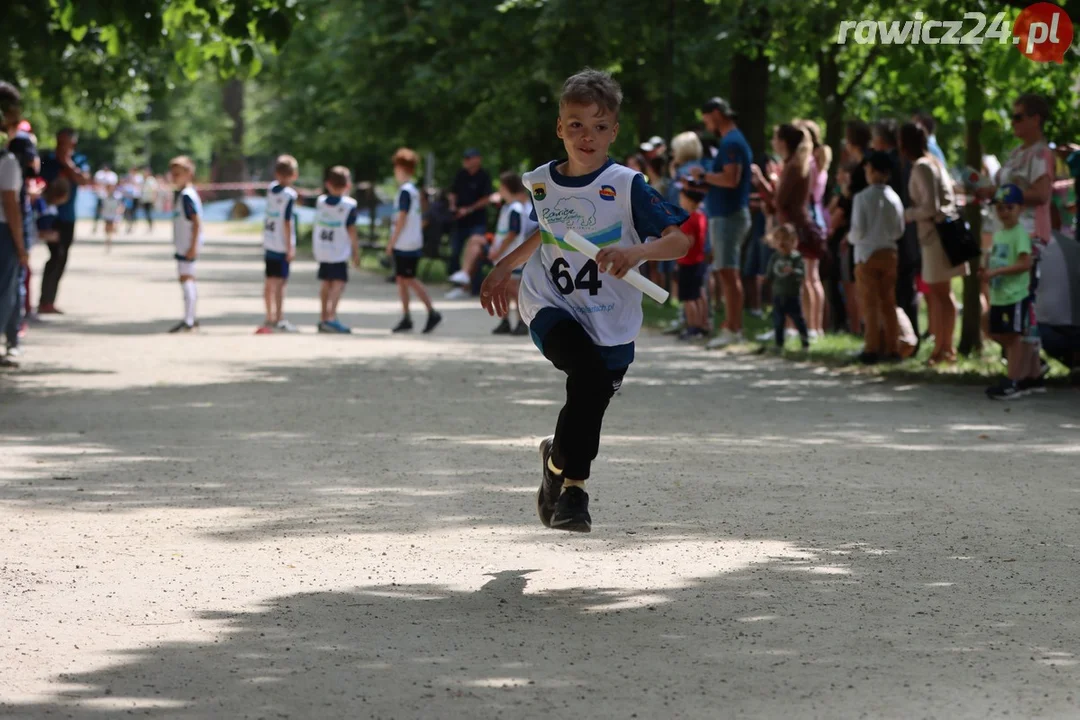 Sztafety szkolne w ramach 24h Rawickiego Festiwalu Sportu