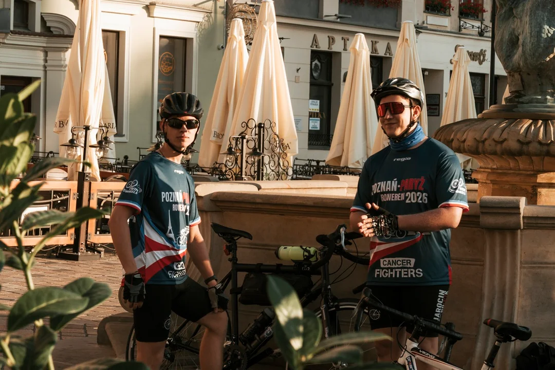 Jarocinianie przejadą z Poznania do Paryża rowerami