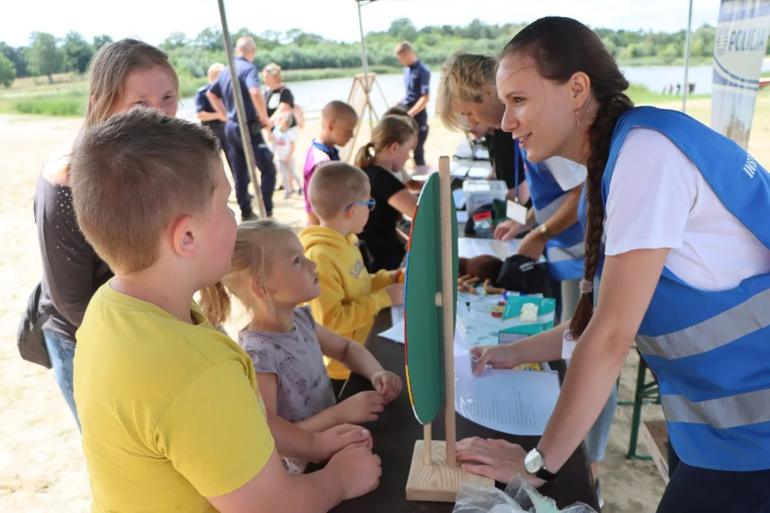 Kręci mnie bezpieczeństwo nad wodą (2022)