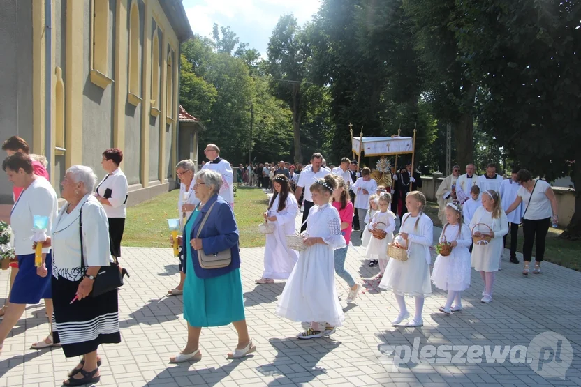 Odpust i wprowadzenie nowego księdza w Kuczkowie