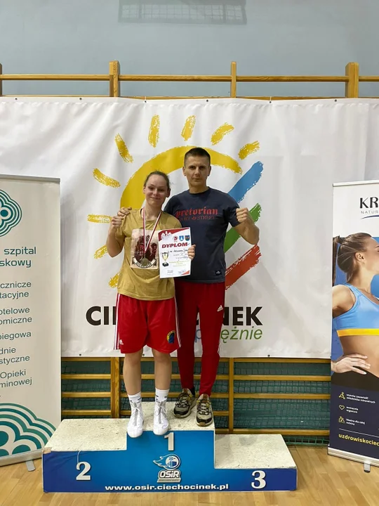 Pięściarze z klubu Sporty Walki Rawicz z medalami mistrzostw kraju