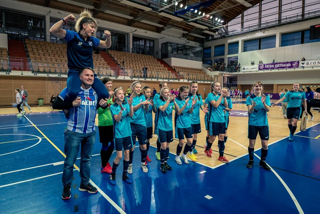 Młodzieżowe Mistrzostwa Polski w futsalu U-15 w Poznaniu. Zwycięstwo Sparty Miejska Górka