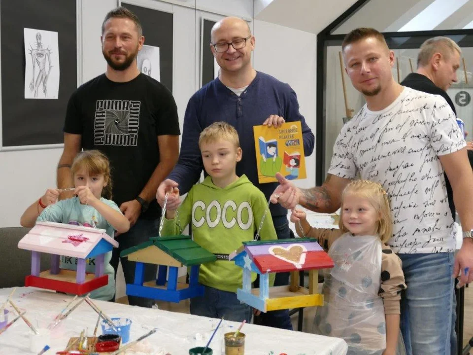 Warsztaty stolarskie w bibliotece w Pleszewie