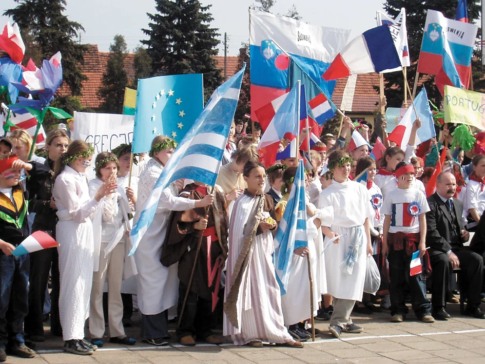 20 lat temu staliśmy się częścią zjednoczonej Europy. Jakie obawy i nadzieje przyświecały nam przed wejściem do Unii Europejskiej? - Zdjęcie główne