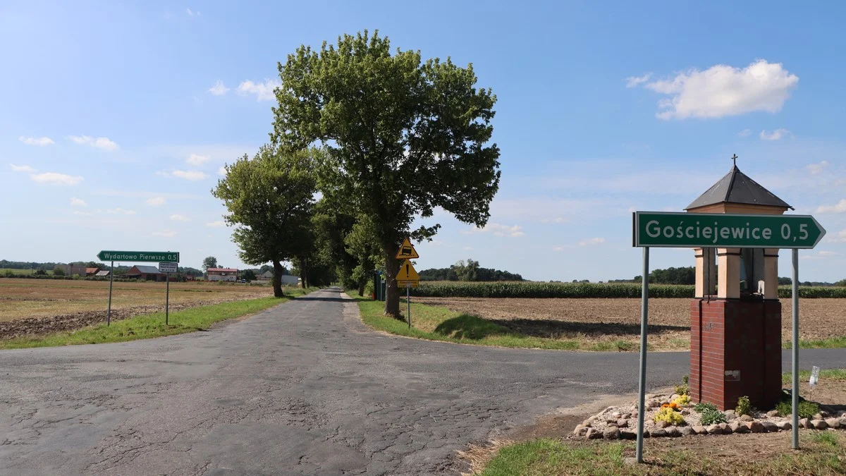 Jeździsz drogą Gołaszyn - Wydartowo Pierwsze? Ruszają prace, mogą wystąpić utrudnienia - Zdjęcie główne