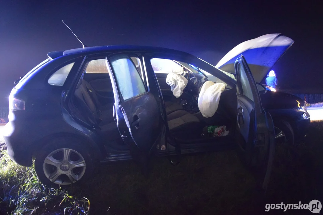 Zderzenie dwóch samochodów osobowych na trasie Pępowo - Dłoń