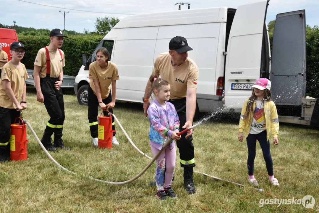 Pielgrzymka strażaków i rodzin strażackich na Świętą Górę. Zielone Świątki 2024 w powiecie gostyńskim