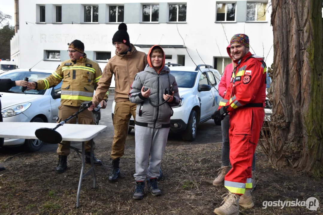 32. Finał WOŚP Gostyń - światełka do nieba w sobotę wypuścili Nieprzemakalni Gostyń