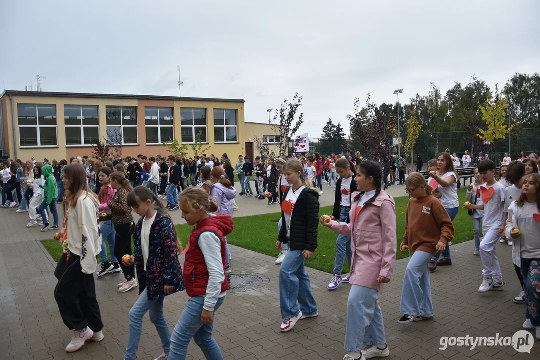 Akcja "Czytamy z Sercem" w Szkole Podstawowej w Krobi