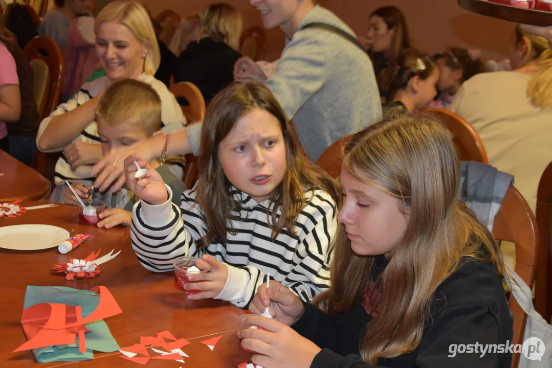 Międzypokoleniowe warsztaty kotylionowe w Borku Wlkp.