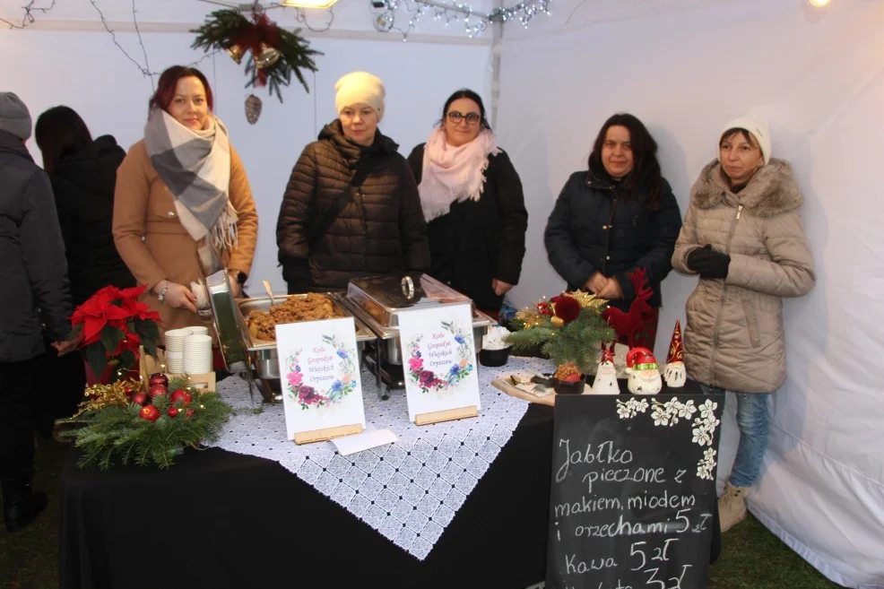 Jarmark bożonarodzeniowy i finał konkursu "Wilekopolskie smaki wigilijne w Choczu"