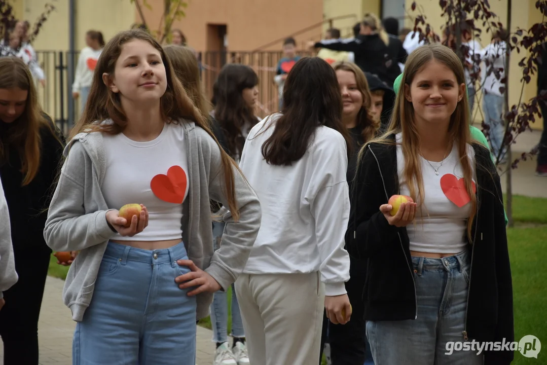 Akcja "Czytamy z Sercem" w Szkole Podstawowej w Krobi