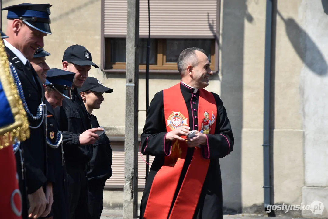 Przekazanie wozu strażackiego dla jednostki OSP w Pogorzeli