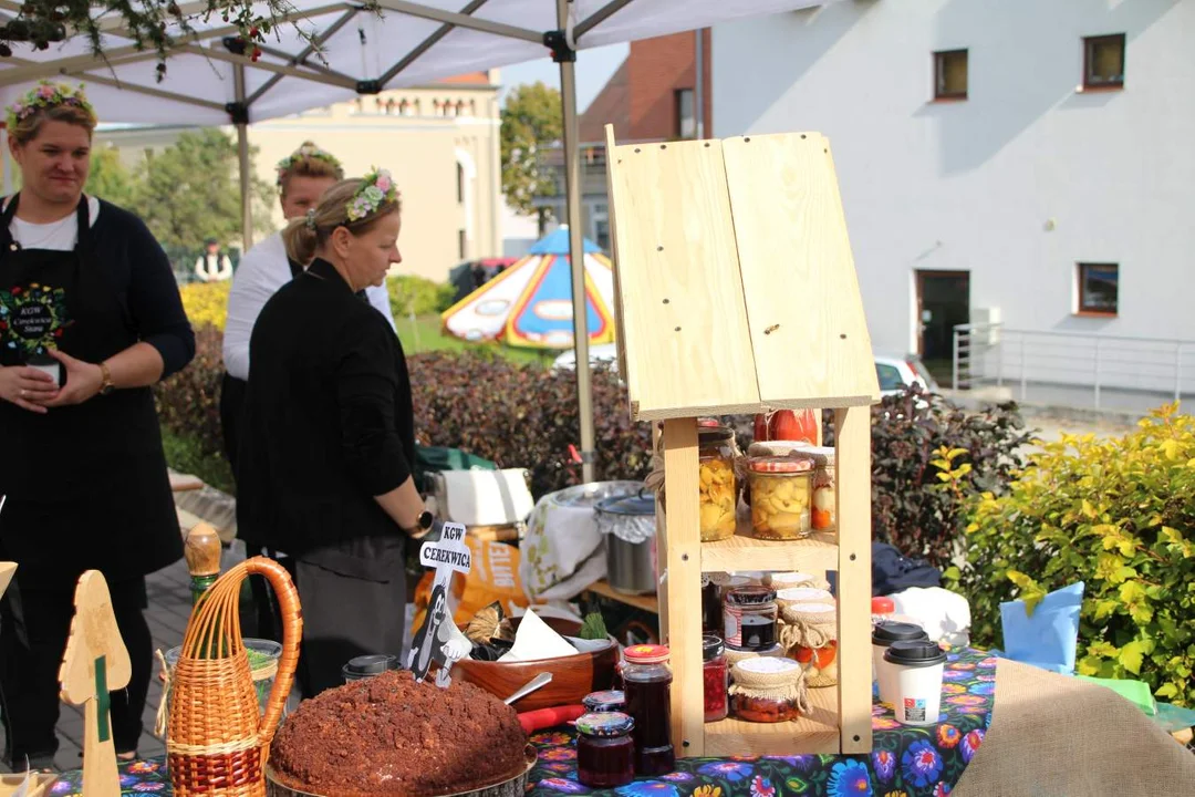 Śledzik po Jaraczewsku z grupą Energy Folk - Zdjęcie główne