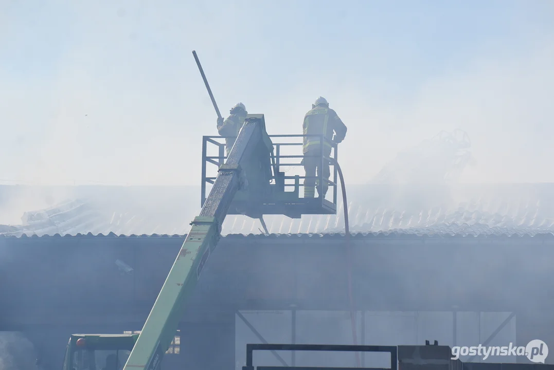 Pożar hali zakładu ślusarskiego w Czeluścinie