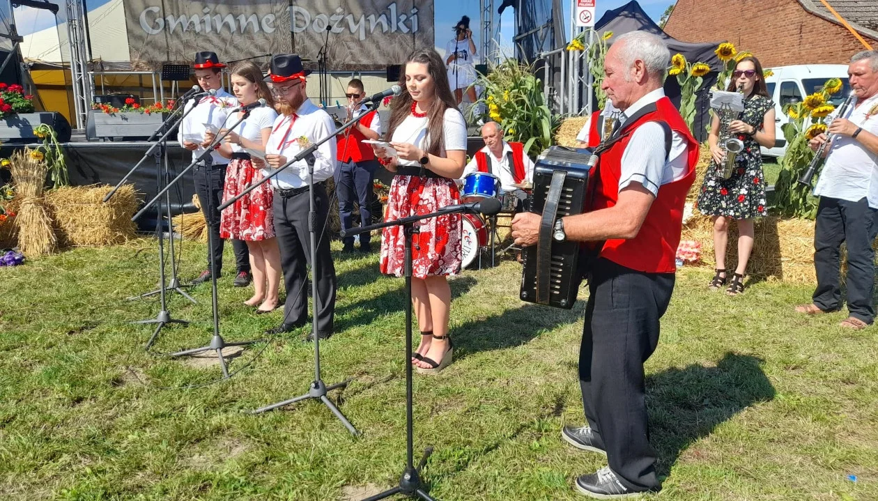 Dożynki Gminy Koźmin Wielkopolski. Za plony rolnicy dziękują w Wałkowie [ZDJĘCIA] - Zdjęcie główne