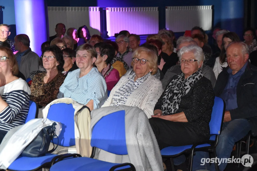 Gostyń. Koncert Grażyny Łobaszewskiej na scenie GOK Hutnik