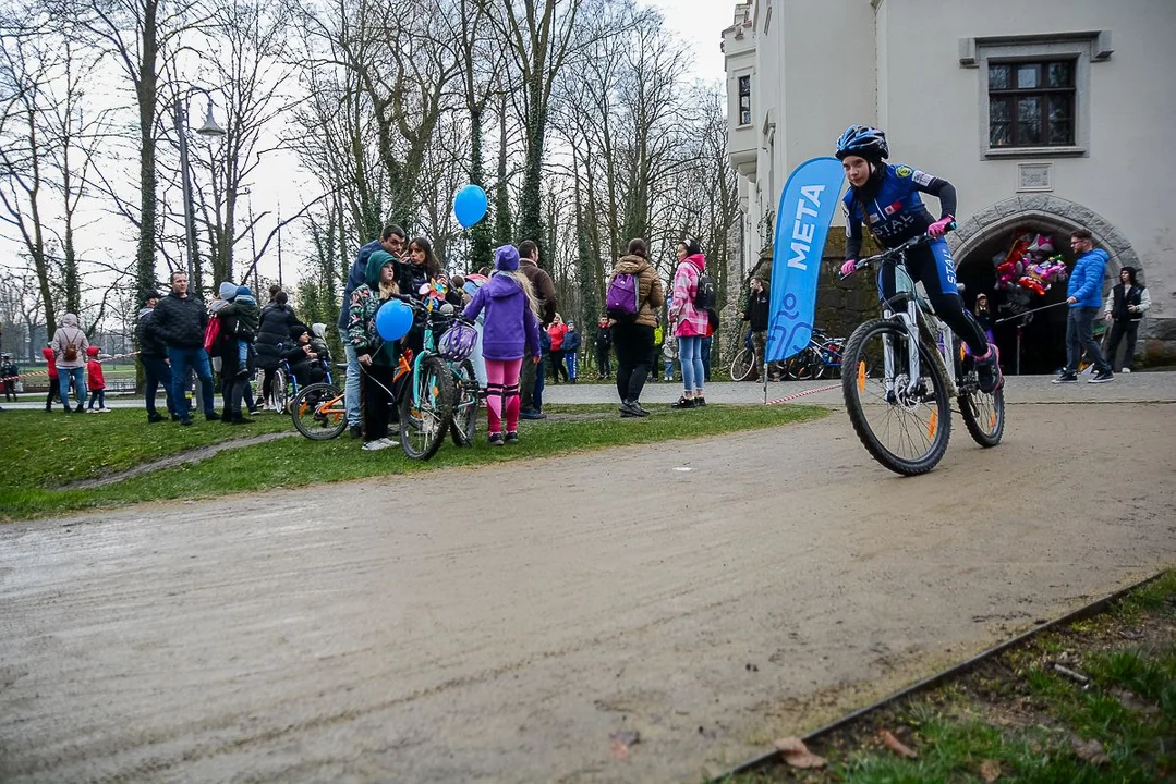 W Jarocinie trwająTargi Wiosenne i "WIelkanoc w parku Radolińskich"