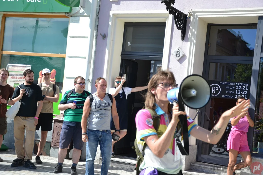 Marsz Równości i kontrmanifestacje w Rawiczu