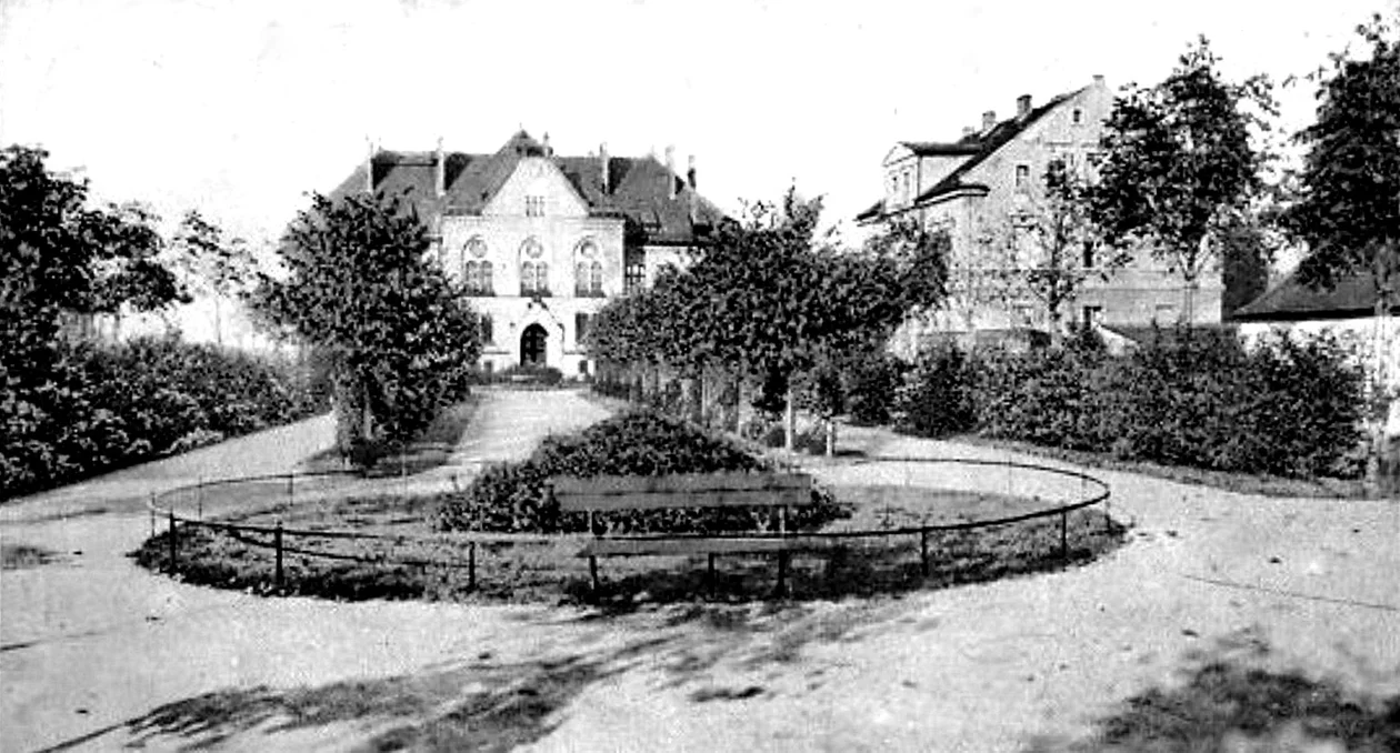 Budynek gimnazjum w Rawiczu. (dziś Szkoła Podstawowa nr 3) 1905