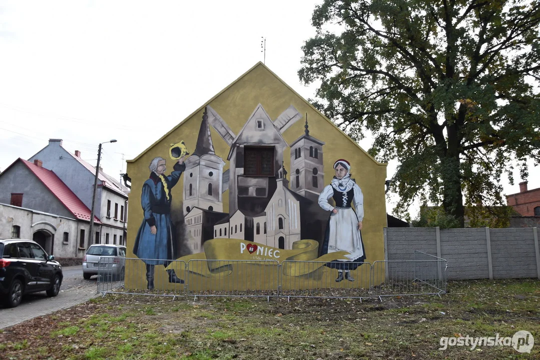 Nowy mural przy kościele Chrystusa Króla w Poniecu