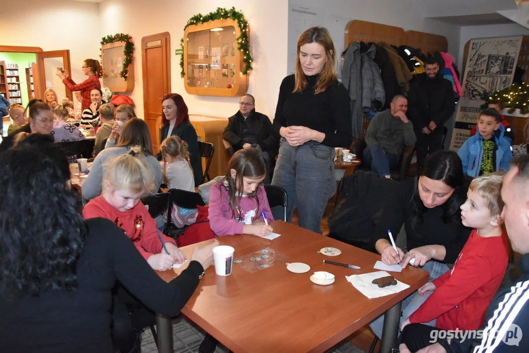 Niedziela w bibliotece w Gostyniu w świątecznym klimacie